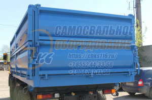 Платформа 55102 / 45143 с двумя рядами бортов и задним открывающимся бортом 17м3